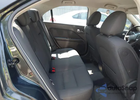 2010 Ford Fusion Se z USA, uszkodzony, nr VIN 3FAHP0HA2AR380655